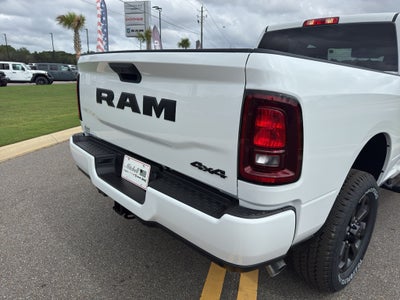 2026 RAM 2500 RAM 2500 BLACK EXPRESS CREW CAB 4X4 6'4' BOX