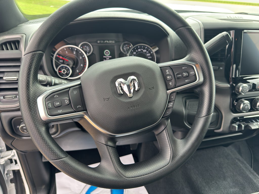 2026 RAM 2500 RAM 2500 BLACK EXPRESS CREW CAB 4X4 6'4' BOX