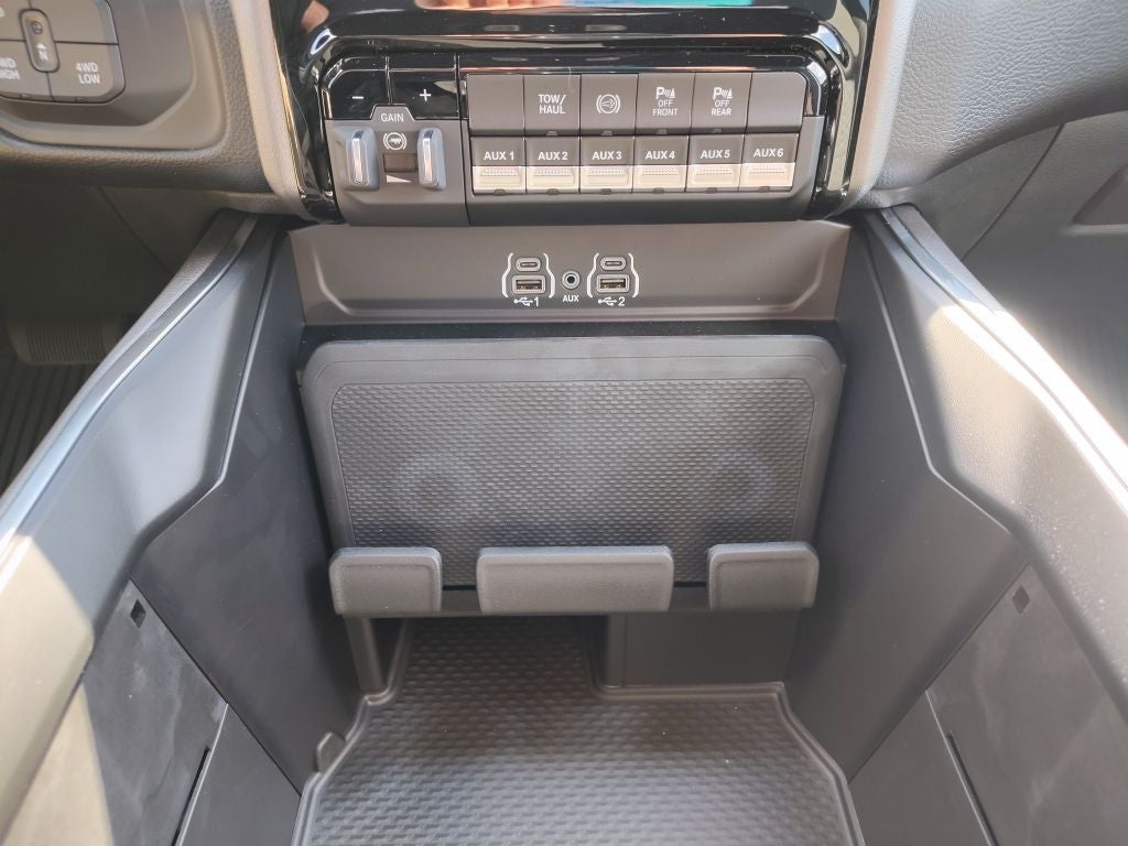 2025 RAM 2500 RAM 2500 BIG HORN CREW CAB 4X4 6'4' BOX