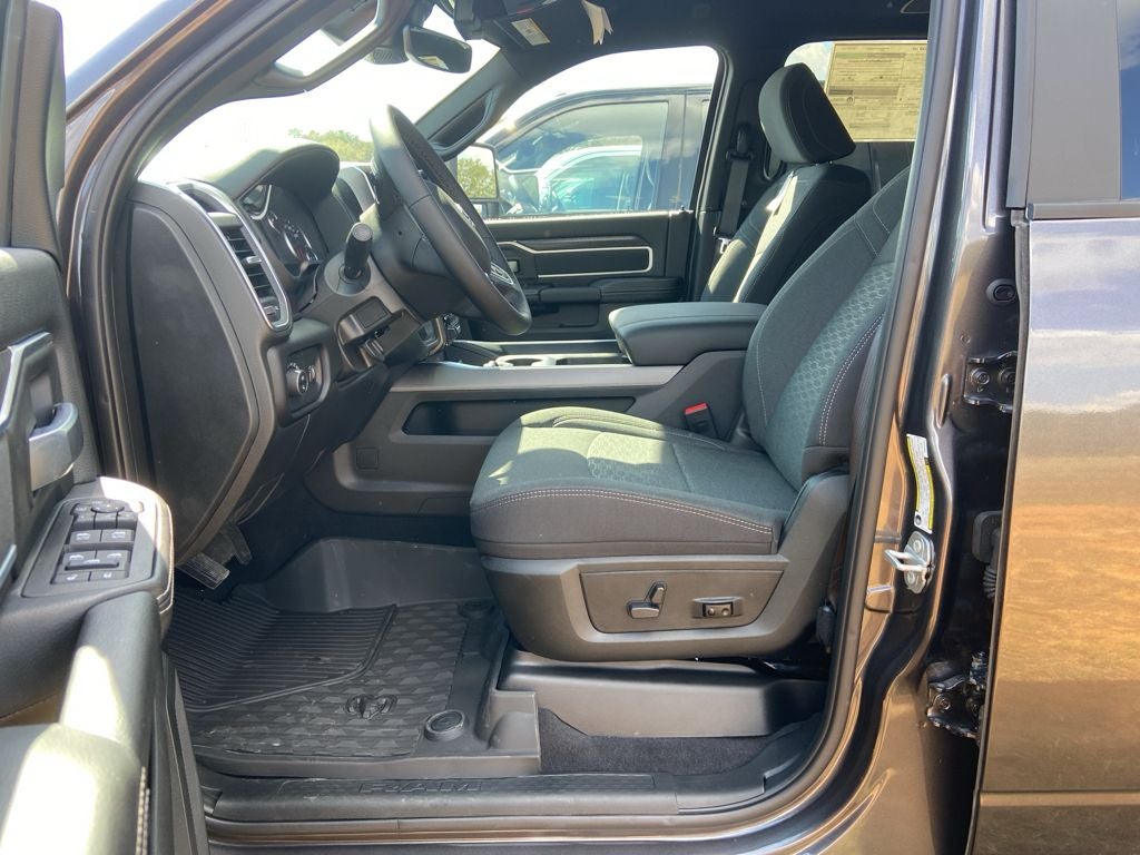 2025 RAM 2500 RAM 2500 BIG HORN CREW CAB 4X4 6'4' BOX