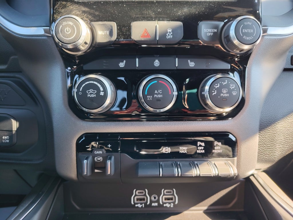 2026 RAM 2500 RAM 2500 BIG HORN CREW CAB 4X4 6'4' BOX