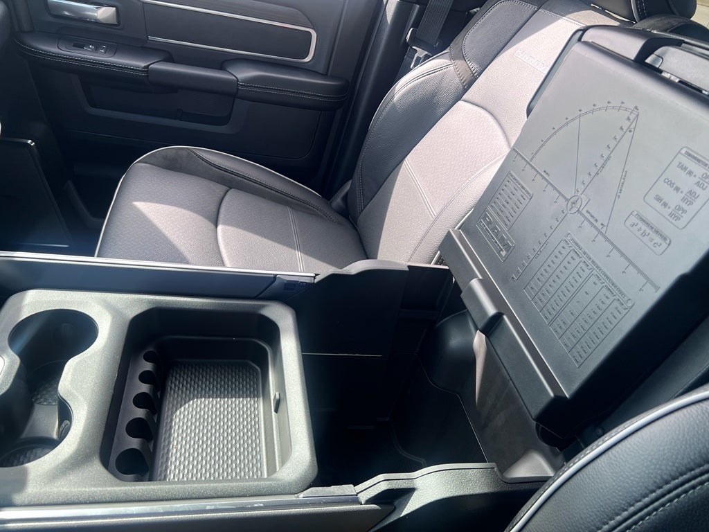 2026 RAM 2500 RAM 2500 LARAMIE CREW CAB 4X4 6'4' BOX