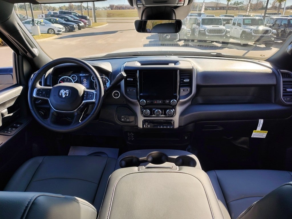 2026 RAM 2500 RAM 2500 TRADESMAN CREW CAB 4X4 8' BOX