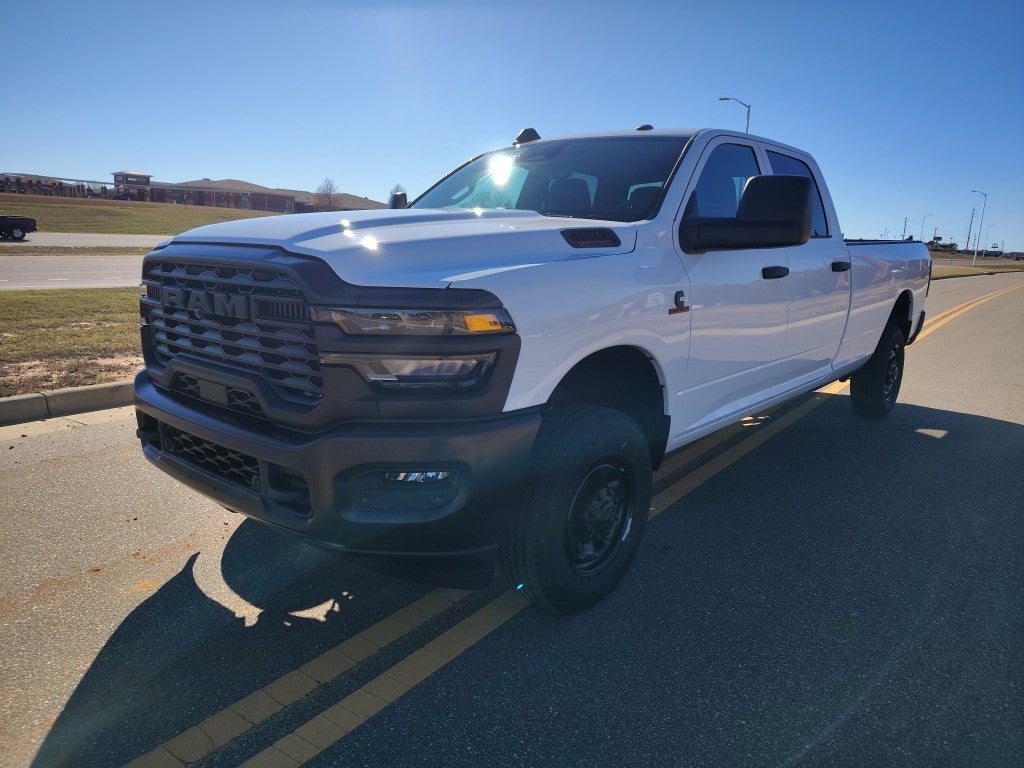 2026 RAM 2500 RAM 2500 TRADESMAN CREW CAB 4X4 8' BOX