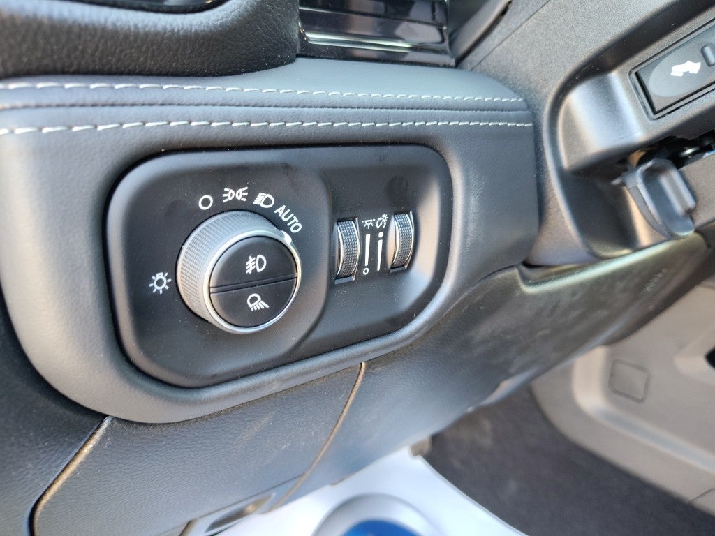 2026 RAM 2500 RAM 2500 LIMITED MEGA CAB 4X4 6'4' BOX