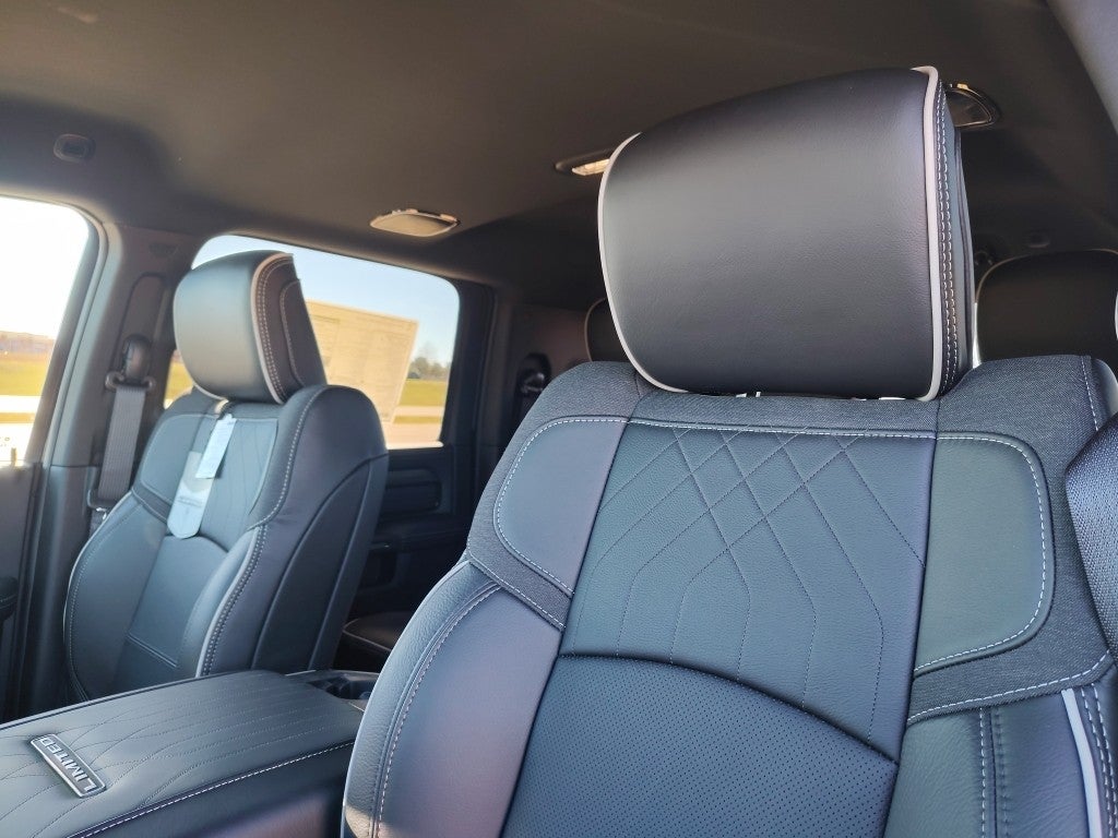 2026 RAM 2500 RAM 2500 LIMITED MEGA CAB 4X4 6'4' BOX