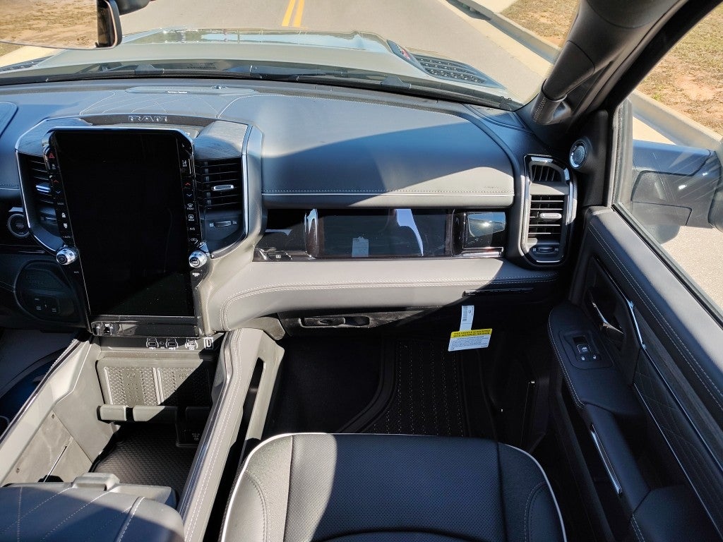 2026 RAM 2500 RAM 2500 LIMITED MEGA CAB 4X4 6'4' BOX