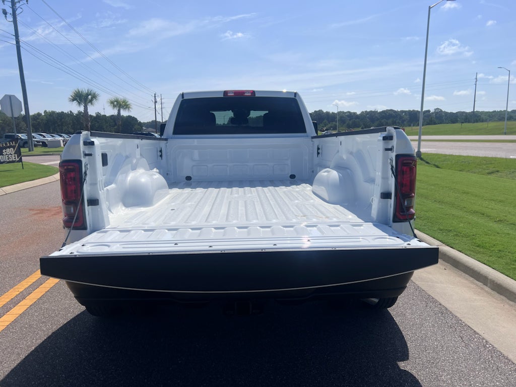 2026 RAM 3500 RAM 3500 TRADESMAN CREW CAB 4X4 8' BOX