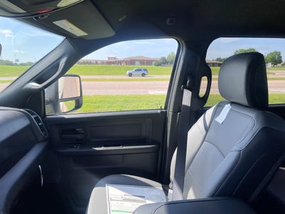 2026 RAM 3500 RAM 3500 TRADESMAN CREW CAB 4X4 8' BOX