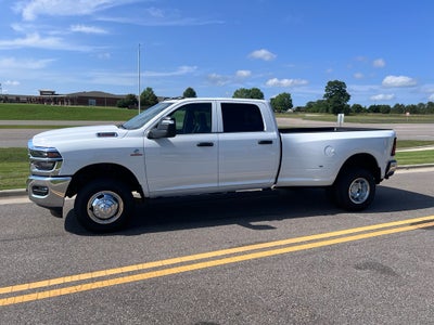 2026 RAM 3500 RAM 3500 TRADESMAN CREW CAB 4X4 8' BOX