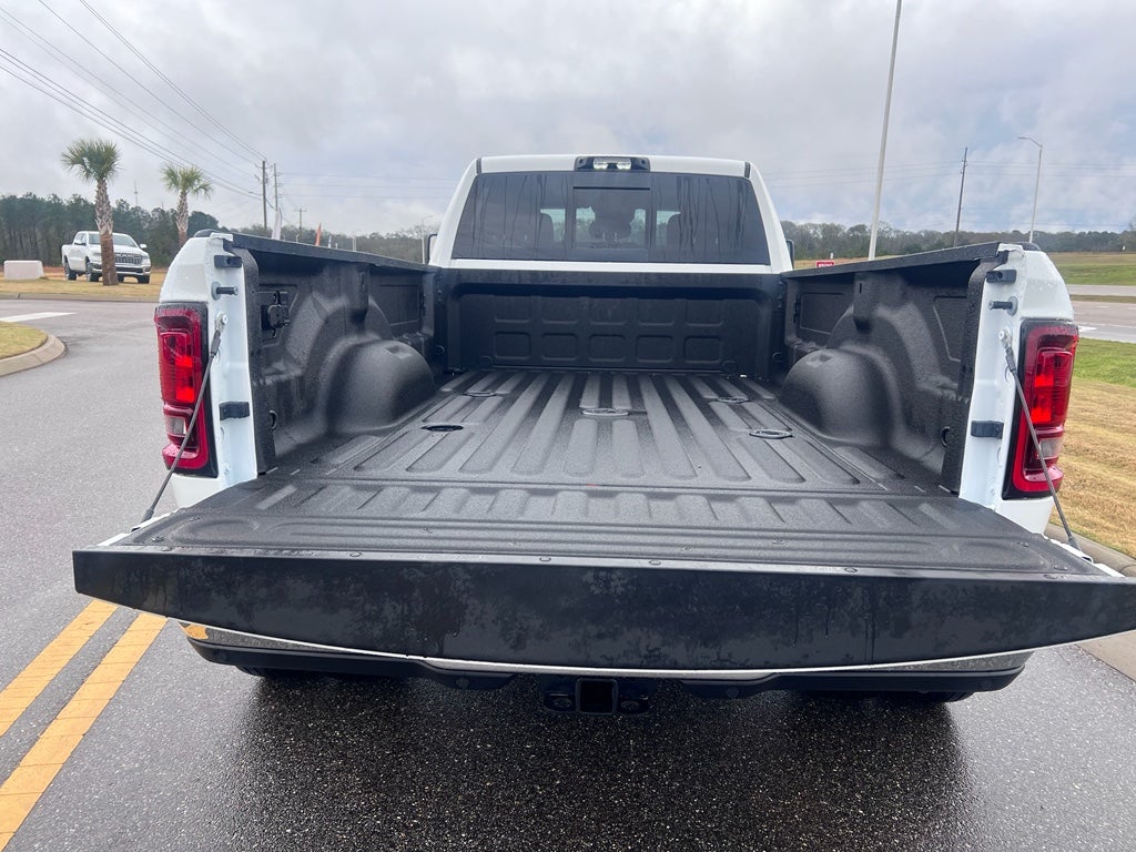 2026 RAM 3500 RAM 3500 TRADESMAN CREW CAB 4X4 8' BOX