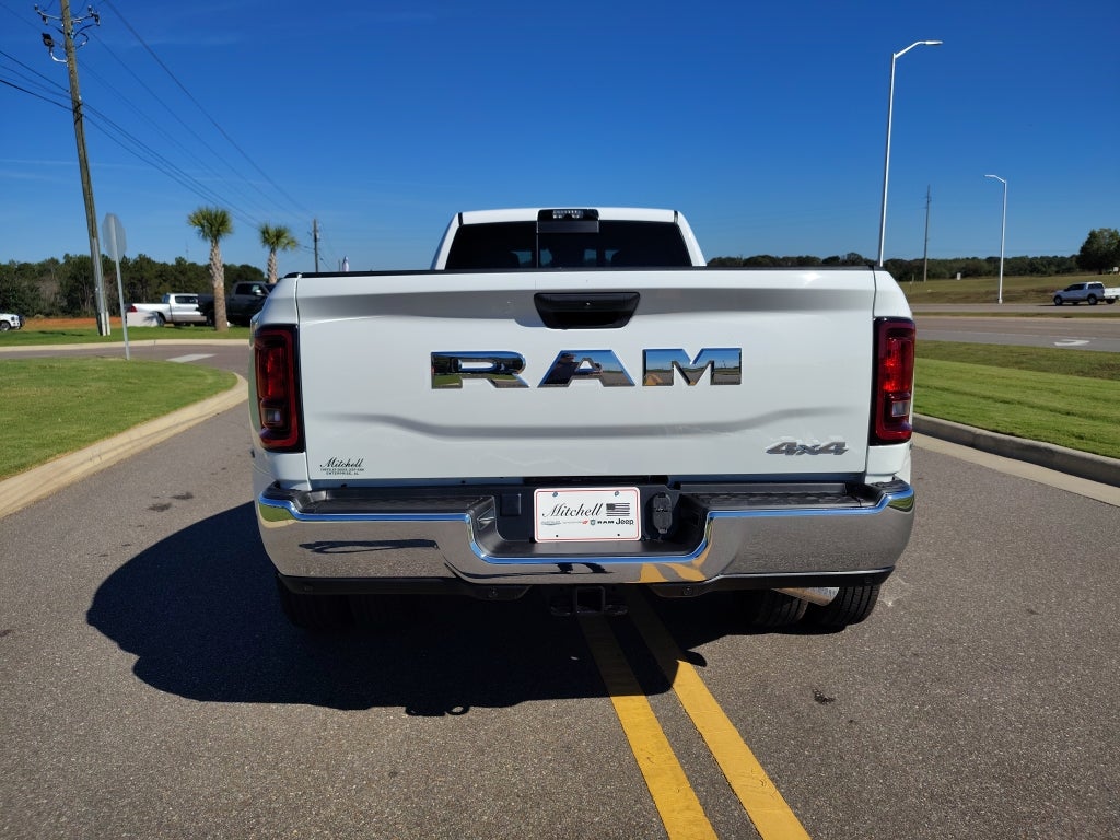 2026 RAM 3500 RAM 3500 TRADESMAN CREW CAB 4X4 8' BOX