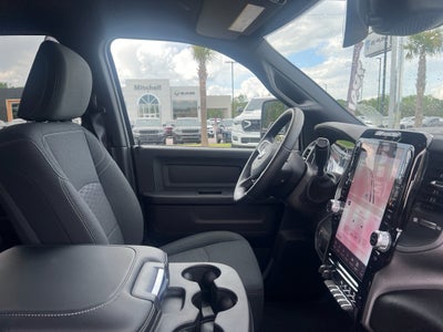 2026 RAM 3500 RAM 3500 TRADESMAN CREW CAB 4X4 8' BOX