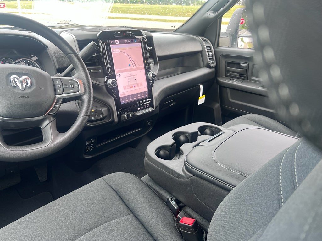 2026 RAM 3500 RAM 3500 TRADESMAN CREW CAB 4X4 8' BOX