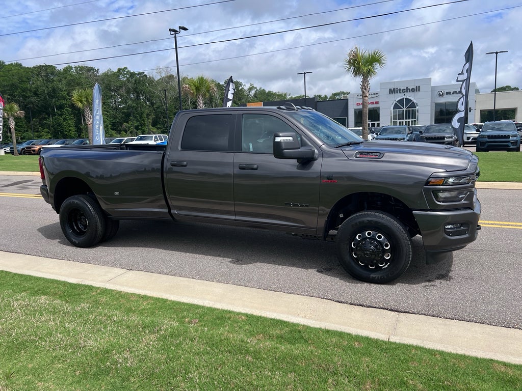 2026 RAM 3500 RAM 3500 BIG HORN CREW CAB 4X4 8' BOX