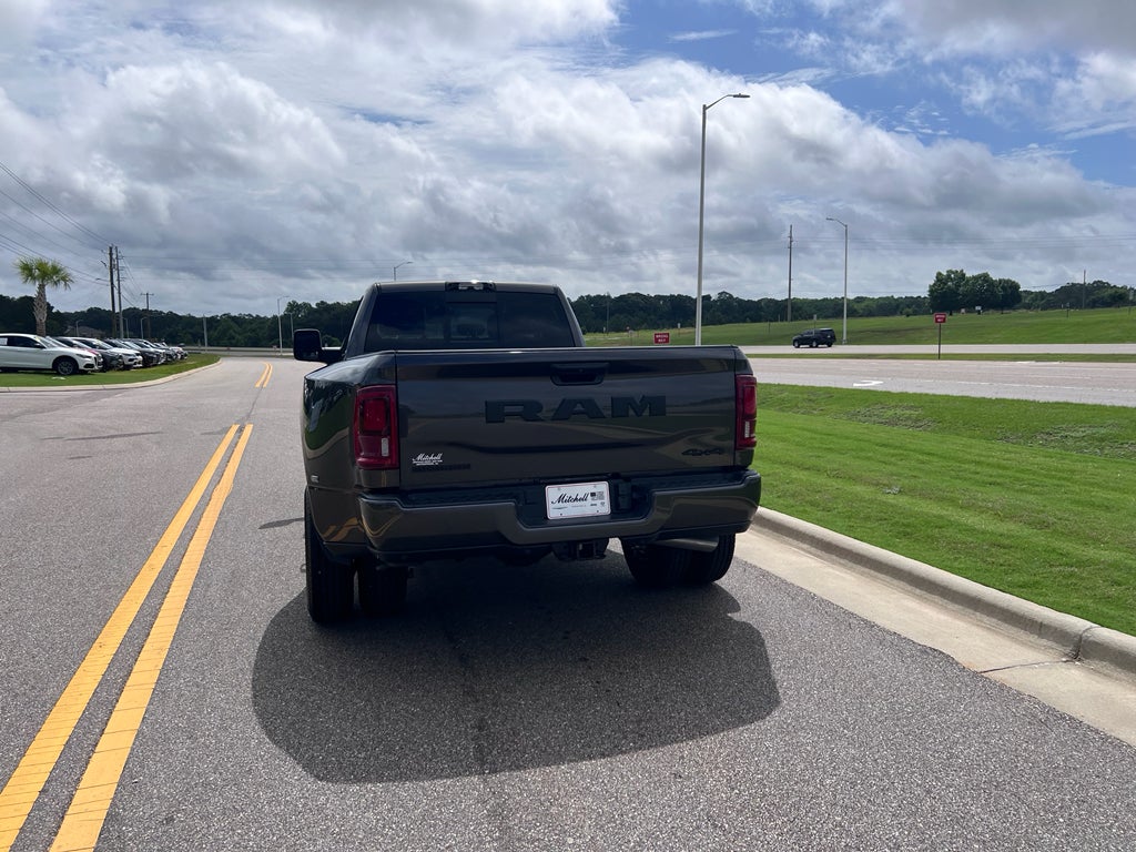 2026 RAM 3500 RAM 3500 BIG HORN CREW CAB 4X4 8' BOX