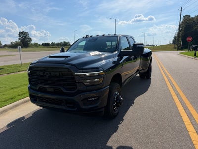2026 RAM 3500 RAM 3500 LARAMIE CREW CAB 4X4 8' BOX