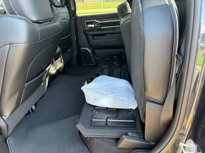 2026 RAM 3500 RAM 3500 LARAMIE CREW CAB 4X4 8' BOX