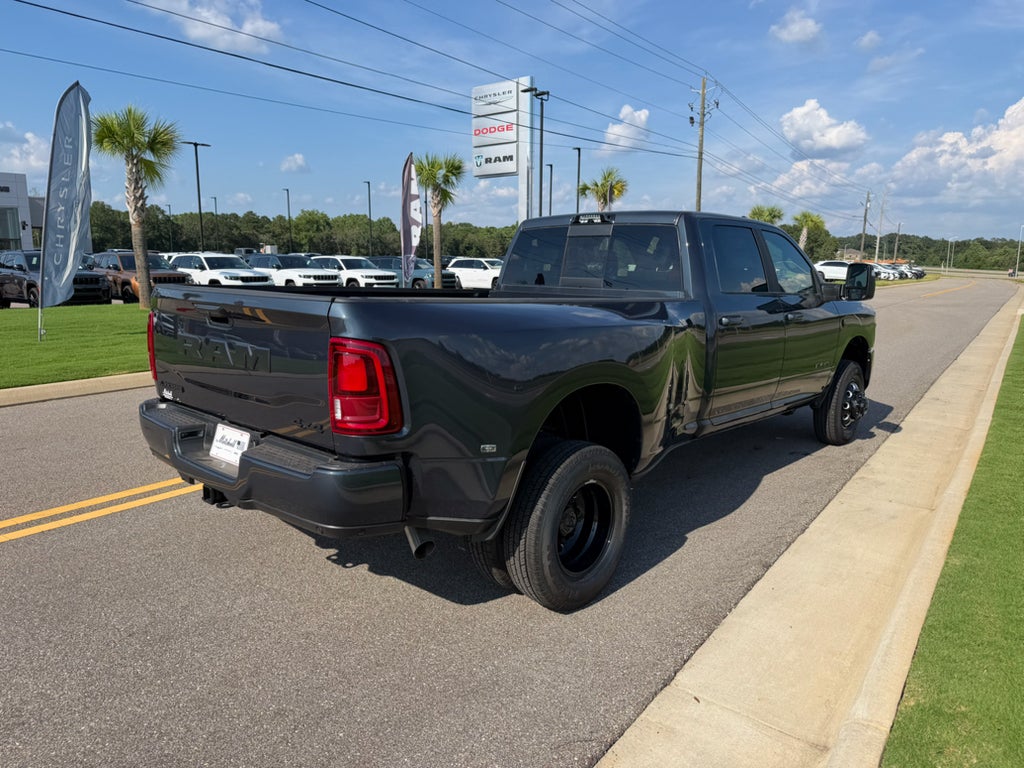 2026 RAM 3500 RAM 3500 LARAMIE CREW CAB 4X4 8' BOX