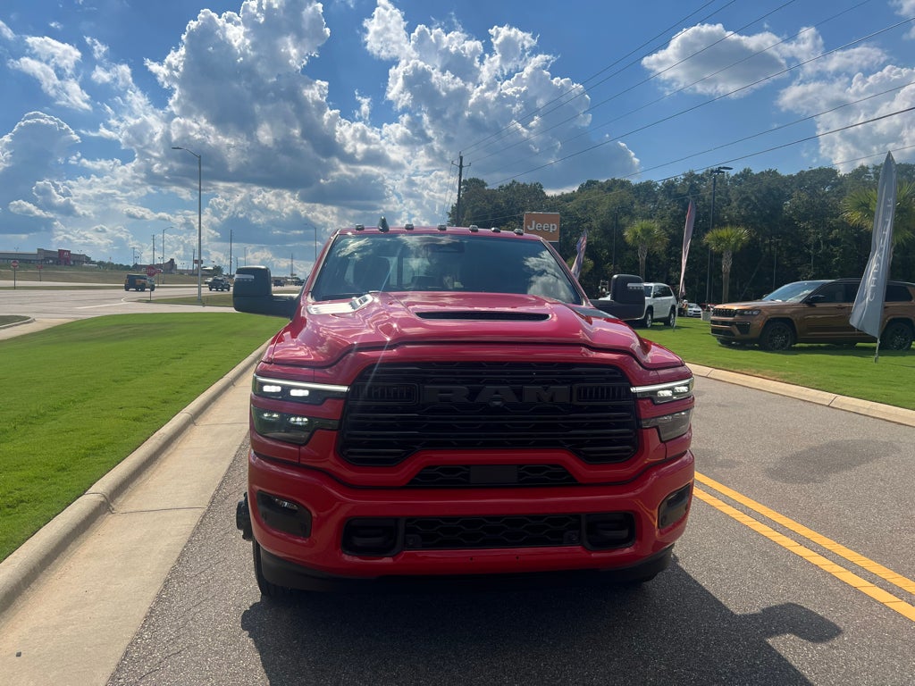 2026 RAM 3500 RAM 3500 LARAMIE CREW CAB 4X4 8' BOX