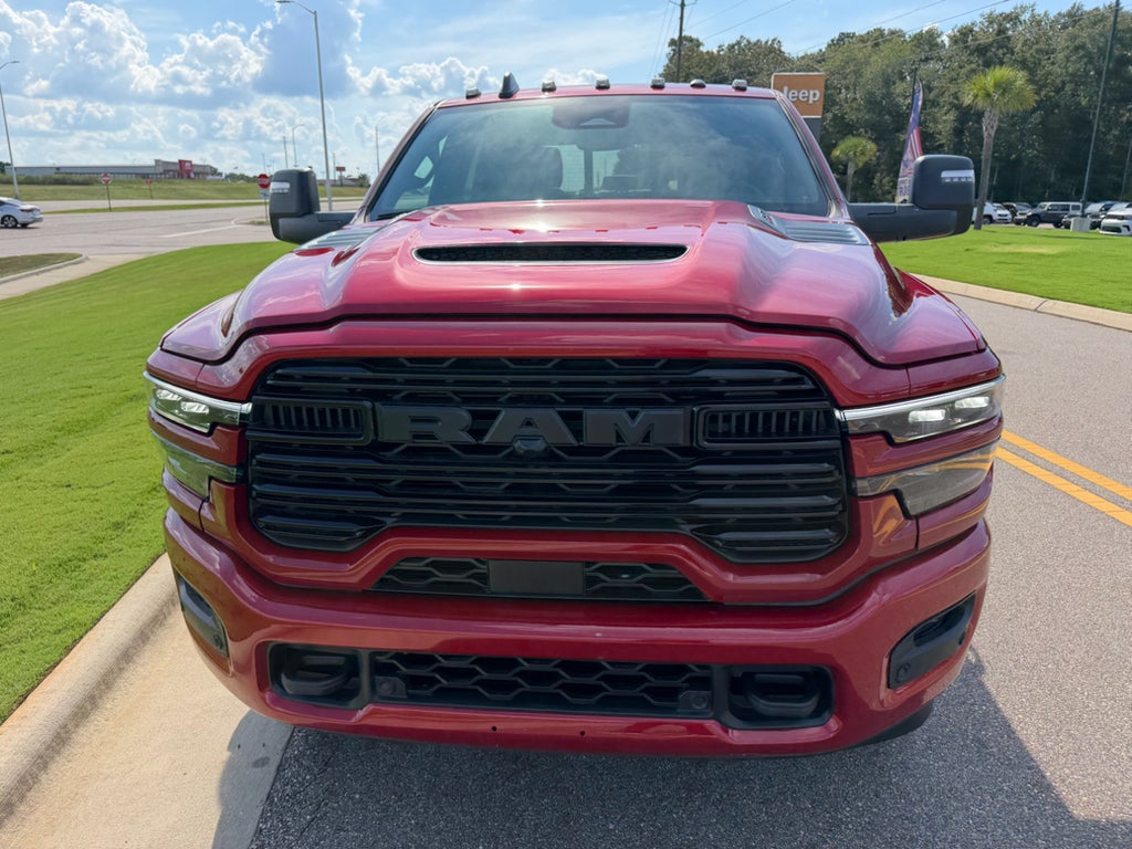 2026 RAM 3500 RAM 3500 LARAMIE CREW CAB 4X4 8' BOX