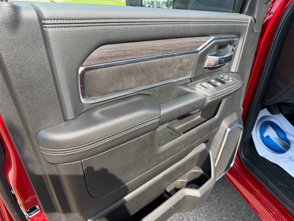 2026 RAM 3500 RAM 3500 LARAMIE CREW CAB 4X4 8' BOX