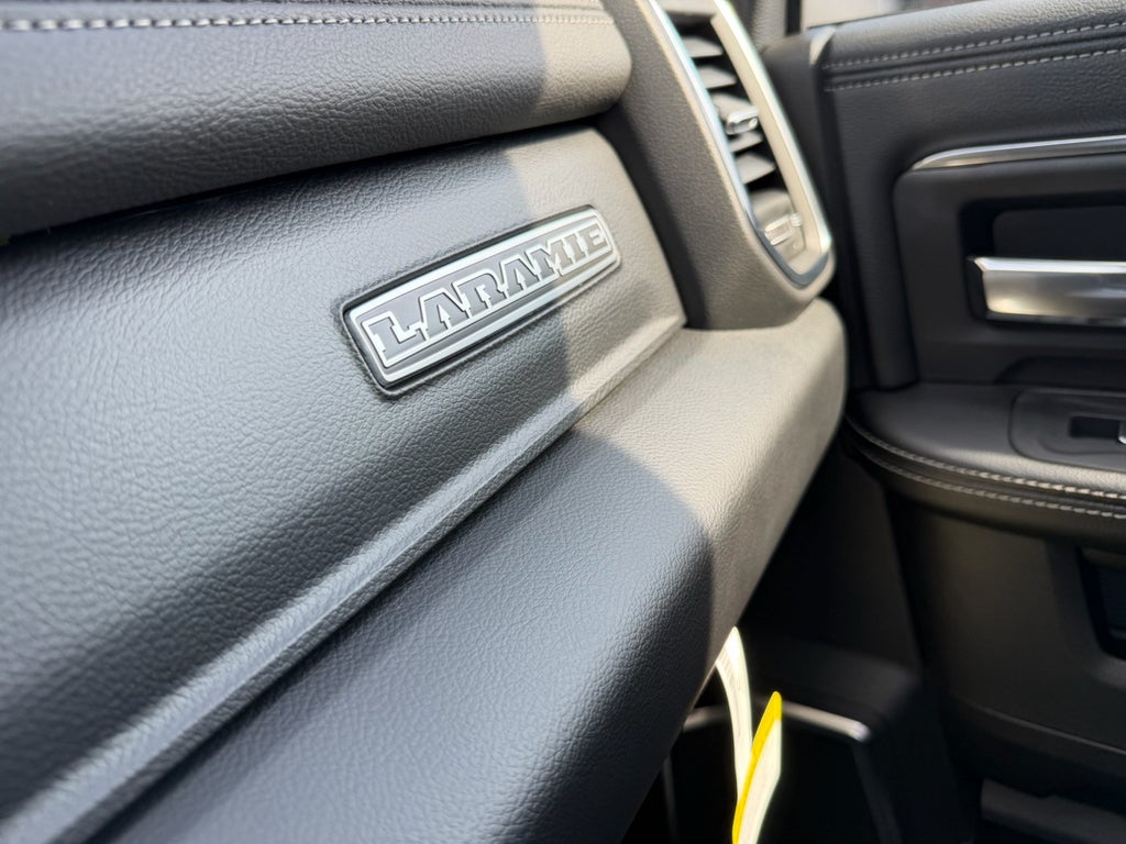 2026 RAM 3500 RAM 3500 LARAMIE CREW CAB 4X4 8' BOX