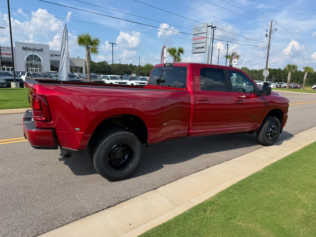 2026 RAM 3500 RAM 3500 LARAMIE CREW CAB 4X4 8' BOX
