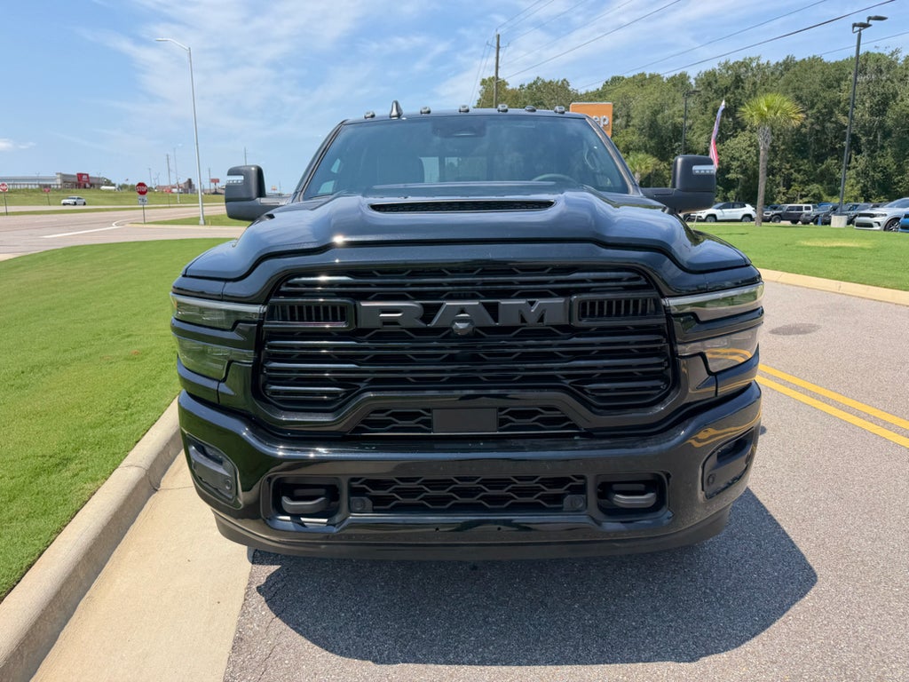 2026 RAM 3500 RAM 3500 LARAMIE CREW CAB 4X4 8' BOX