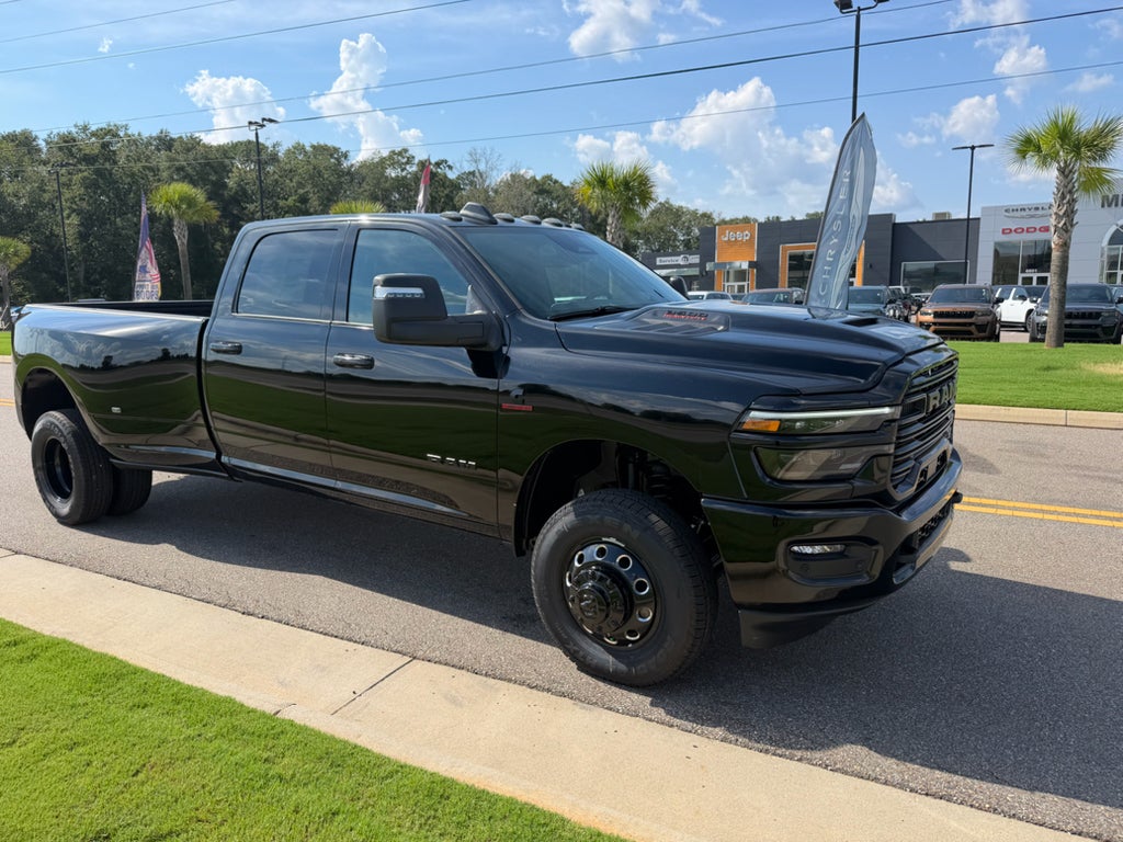 2026 RAM 3500 RAM 3500 LARAMIE CREW CAB 4X4 8' BOX