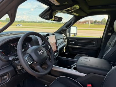 2026 RAM 3500 RAM 3500 LARAMIE CREW CAB 4X4 8' BOX
