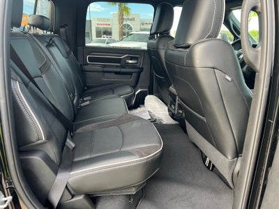 2026 RAM 3500 RAM 3500 LARAMIE CREW CAB 4X4 8' BOX