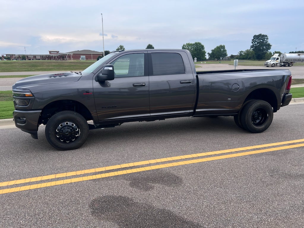 2026 RAM 3500 RAM 3500 LARAMIE CREW CAB 4X4 8' BOX