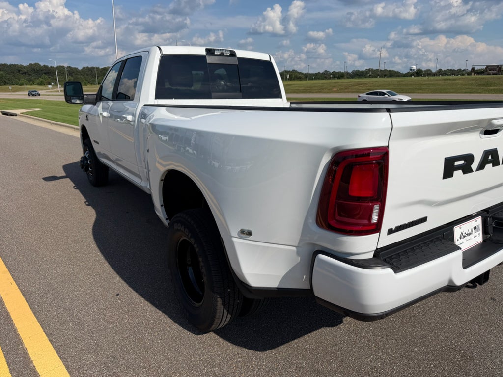 2026 RAM 3500 RAM 3500 LARAMIE CREW CAB 4X4 8' BOX
