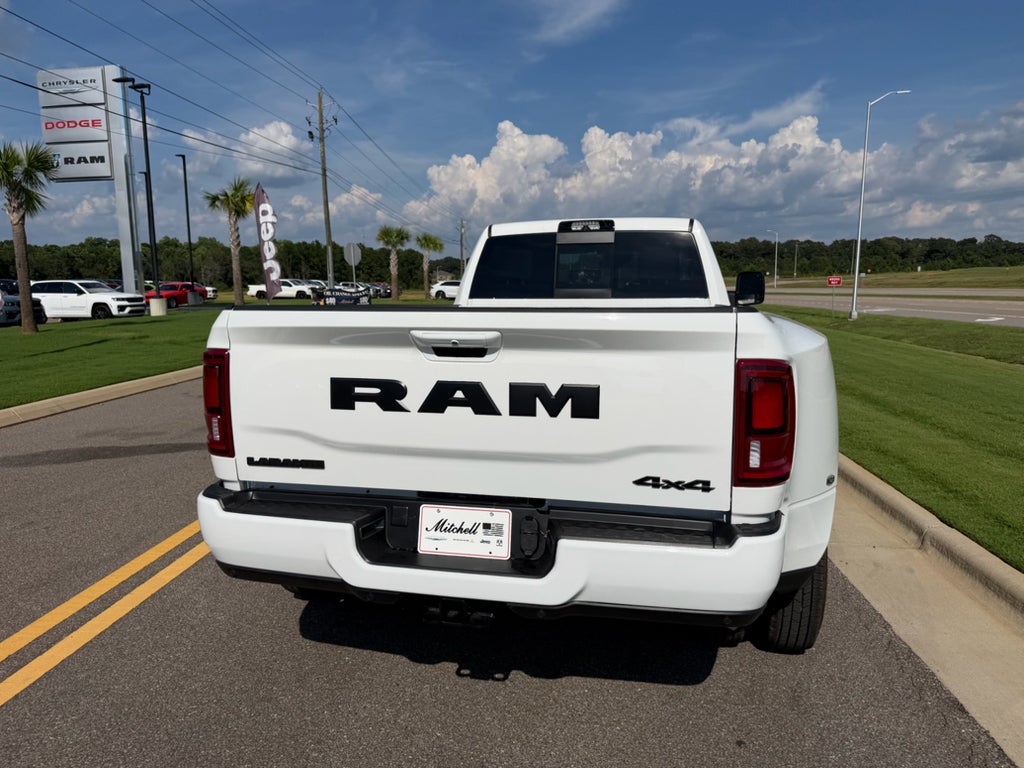 2026 RAM 3500 RAM 3500 LARAMIE CREW CAB 4X4 8' BOX
