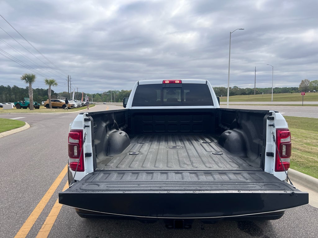 2024 RAM 3500 Limited Longhorn Crew Cab 4x4 8' Box
