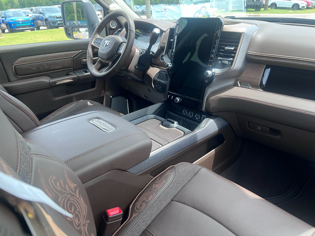 2026 RAM 3500 RAM 3500 LIMITED LONGHORN CREW CAB 4X4 8' BOX