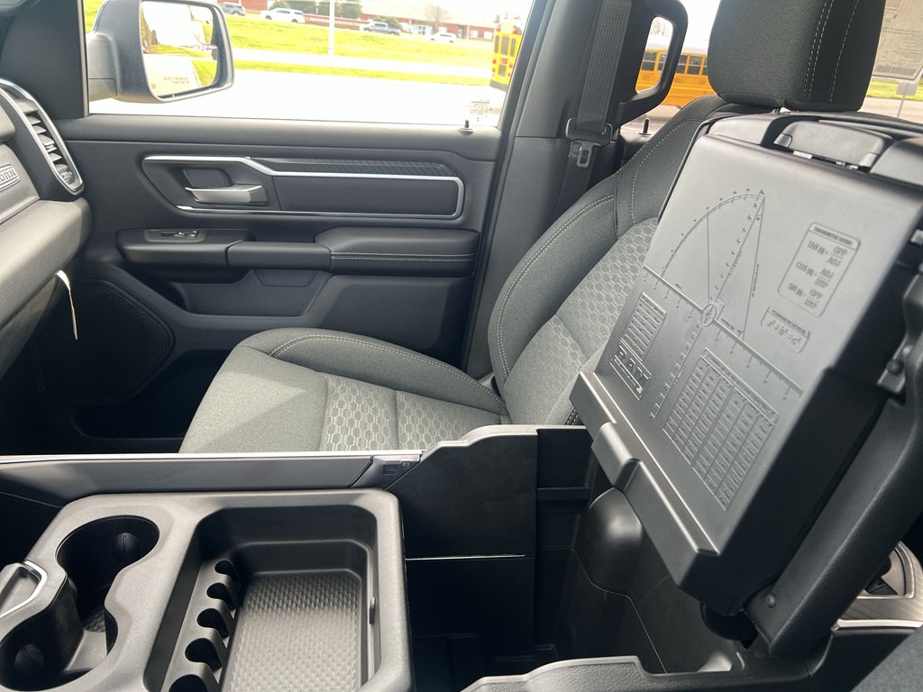 2026 RAM 1500 RAM 1500 BIG HORN CREW CAB 4X2 5'7' BOX