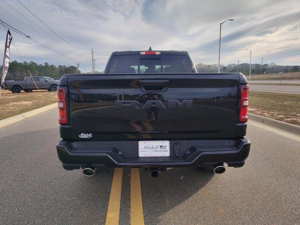 2026 RAM 1500 RAM 1500 EXPRESS CREW CAB 4X2 5'7' BOX