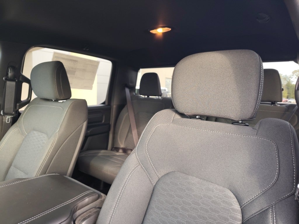 2026 RAM 1500 RAM 1500 EXPRESS CREW CAB 4X2 5'7' BOX