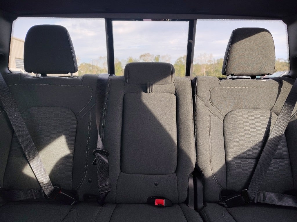 2026 RAM 1500 RAM 1500 EXPRESS CREW CAB 4X2 5'7' BOX