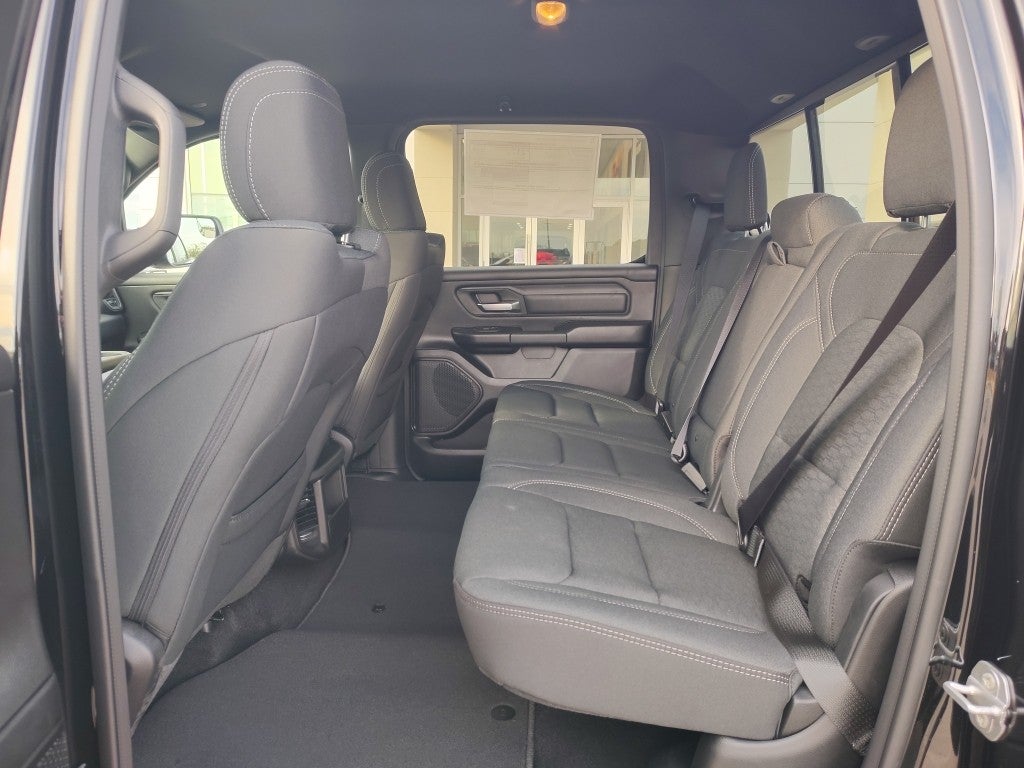 2026 RAM 1500 RAM 1500 EXPRESS CREW CAB 4X2 5'7' BOX