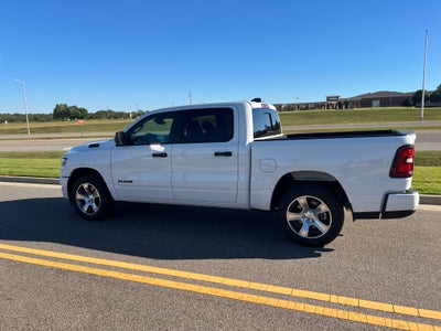 2027 RAM 1500 RAM 1500 EXPRESS CREW CAB 4X2 5'7' BOX