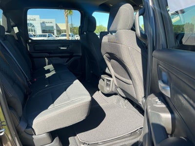 2027 RAM 1500 RAM 1500 EXPRESS CREW CAB 4X2 5'7' BOX