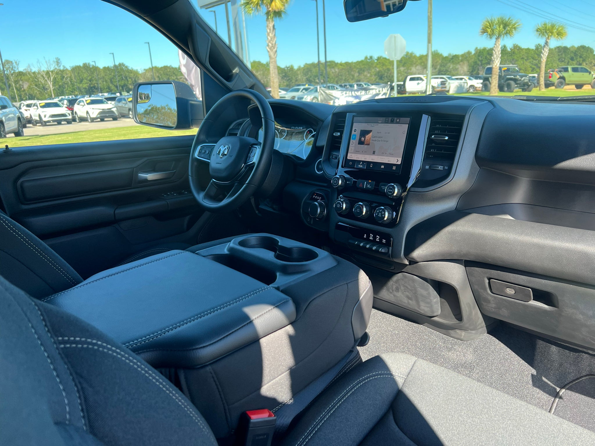 2027 RAM 1500 RAM 1500 EXPRESS CREW CAB 4X2 5'7' BOX