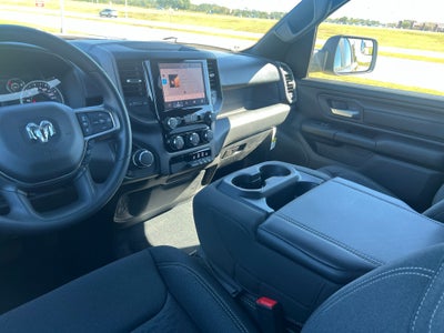 2027 RAM 1500 RAM 1500 EXPRESS CREW CAB 4X2 5'7' BOX