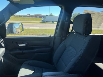 2027 RAM 1500 RAM 1500 EXPRESS CREW CAB 4X2 5'7' BOX