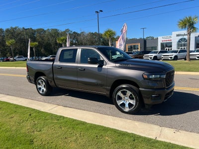 2027 RAM 1500 RAM 1500 EXPRESS CREW CAB 4X2 5'7' BOX