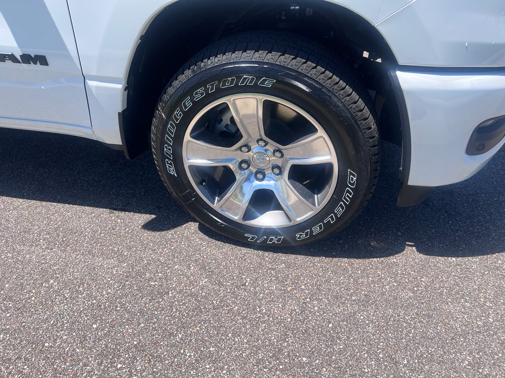 2026 RAM 1500 RAM 1500 EXPRESS CREW CAB 4X2 5'7' BOX