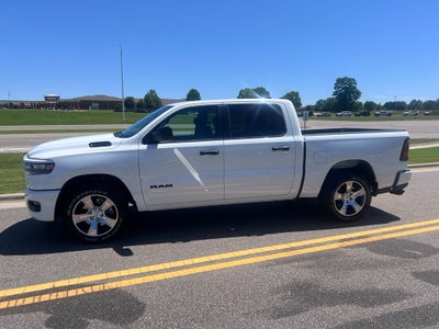 2026 RAM 1500 RAM 1500 EXPRESS CREW CAB 4X2 5'7' BOX